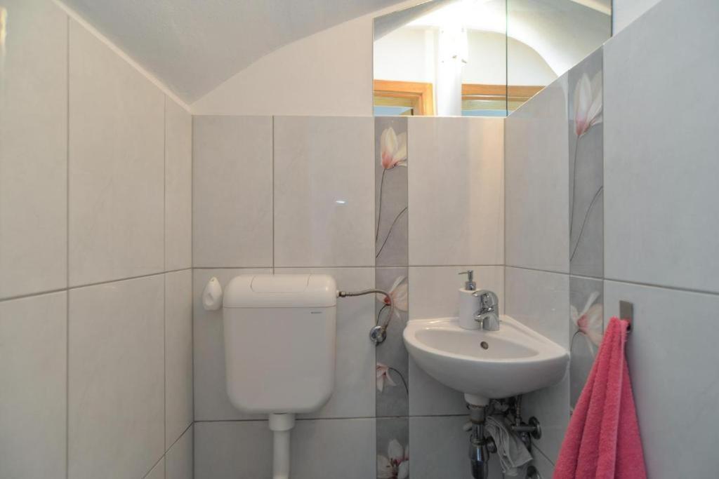 Apartman Eda Pula Exterior photo
